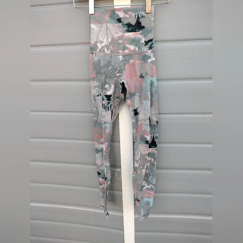 Lululemon Align High Rise Ankle Legging 28” Sz 0 Untamed Nature Multi Women's